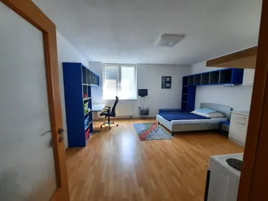 Byty na predaj 1-izbový, Bratislava-Karlova Ves · €135 000