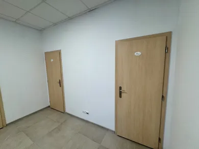 Na prenájom objekt, 60 m², Trnava, Hlavná