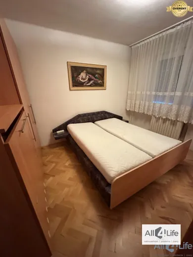 Na predaj 2-izbový byt, 49 m², Piešťany, Teplická