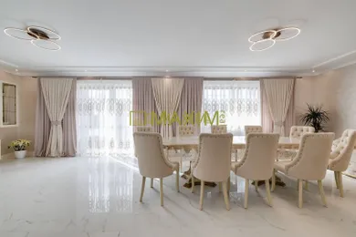 Domy na sprzedaż, 7-pokojowe, Marianka · €498 000