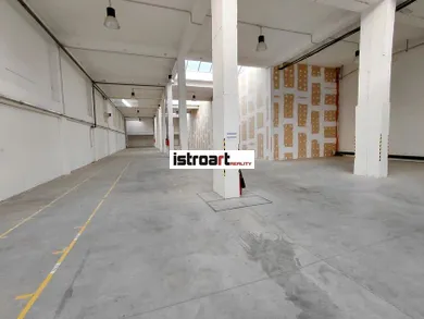 Na prenájom komerčné, 822 m², Bratislava-Rača, Na pántoch