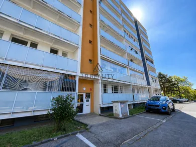 Na prenájom 1-izbový byt, 30 m², Bratislava-Karlova Ves, Tilgnerova