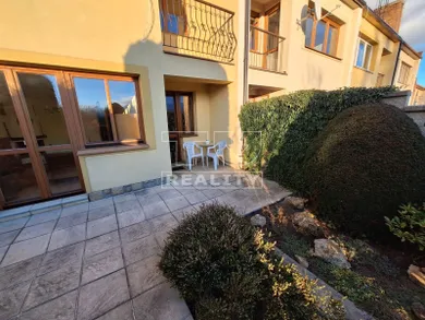 Na prenájom 4-izbový dom, 450 m², Liptovský Mikuláš