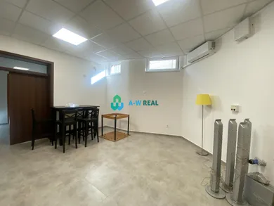 Na prenájom komerčné, 230 m², Dunajská Streda