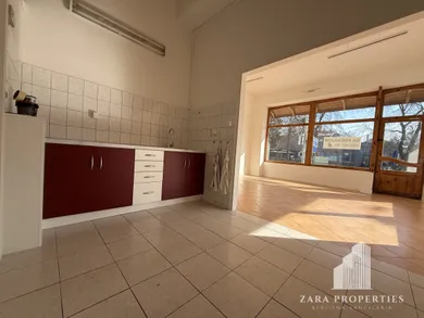 Na prenájom objekt, 37 m², Púchov, Ul. 1. mája