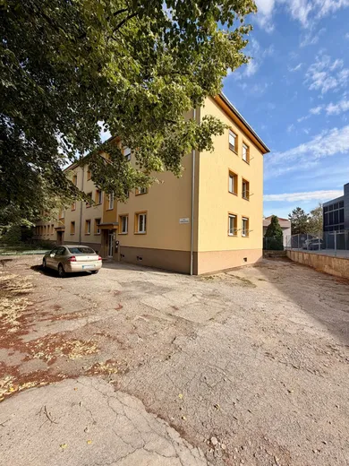 Na predaj 2-izbový byt, 54 m², Skalica, Koreszkova