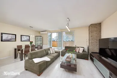 Na predaj 3-izbový byt, 91 m², Bratislava-Karlova Ves, Majerníkova