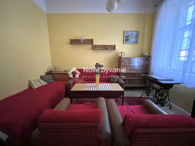 Na predaj 3-izbový dom, 127 m², Veľké Zálužie