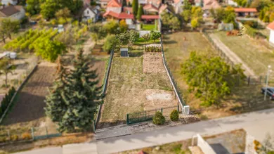 Na predaj pozemok, 654 m², Smolenice, Komenského