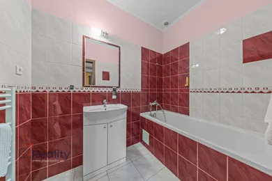 Na predaj objekt, 54 m², Galanta