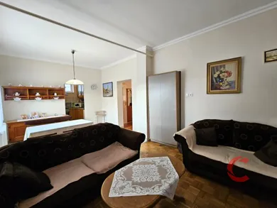 Na predaj 3-izbový dom, 120 m², Bezenye