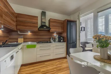 Na predaj 3-izbový byt, 72 m², Liptovský Mikuláš, Senická