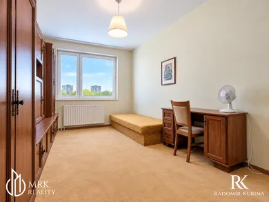 Na prenájom 4-izbový byt, 87 m², Bratislava-Petržalka, Budatínska
