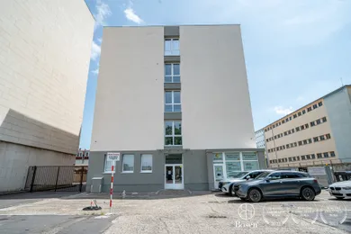 Na prenájom komerčné, 19 m², Bratislava-Ružinov, Mliekarenská