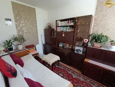Na predaj 3-izbový byt, 65 m², Nová Baňa