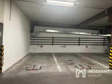 Na prenájom objekt, 12 m², Bratislava-Staré Mesto, Zámocká