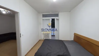 Na prenájom 3-izbový byt, 62 m², Nitra, Petzwalova