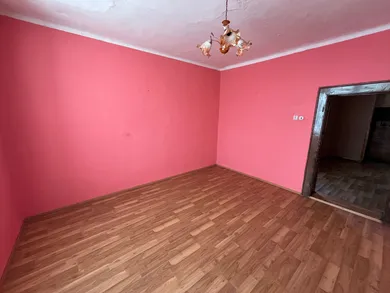 Na predaj dom, 175 m², Pribeník