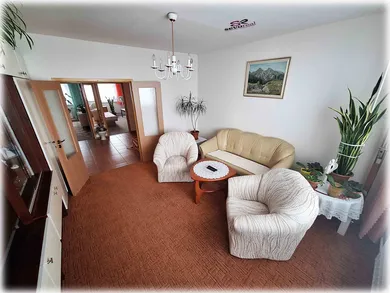 Mieszkania na sprzedaż, 4-pokojowe, Banská Bystrica · €210 000
