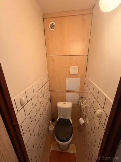 Na predaj 3-izbový byt, 70 m², Prievidza, Š. Králika