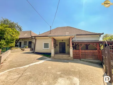 Na predaj 4-izbový dom, 160 m², Podolie