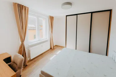 Na prenájom 2-izbový byt, 54 m², Košice-Sever, Tolstého