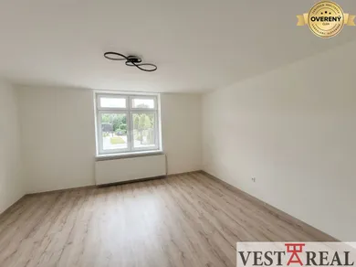 Na predaj 4-izbový dom, 149 m², Dolná Krupá, Hlavná