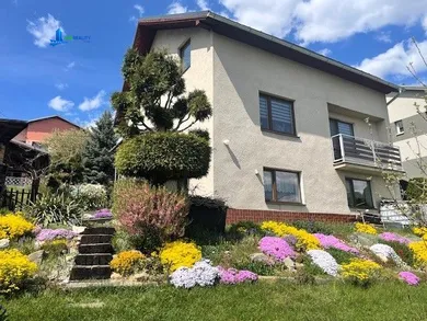 Domy na sprzedaż, 6-pokojowe, Brezno · €215 000