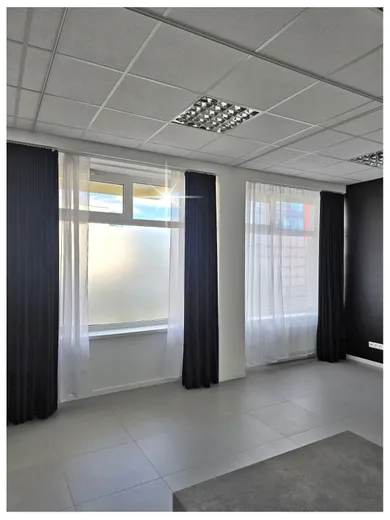 Lokale komercyjne na wynajem, Banská Bystrica · €750