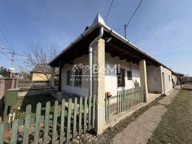 Na predaj 1-izbový dom, 500 m²