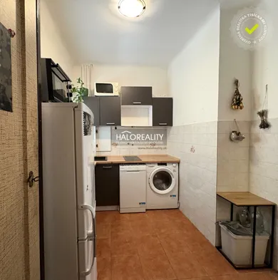 Na predaj 1-izbový byt, 36 m², Bratislava-Nové Mesto