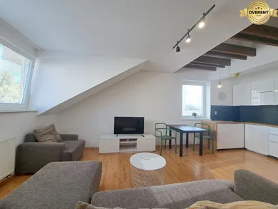 Na prenájom 1-izbový byt, 38 m², Poprad, Dostojevského