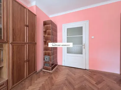 Na predaj 3-izbový byt, 104 m², Bratislava-Staré Mesto