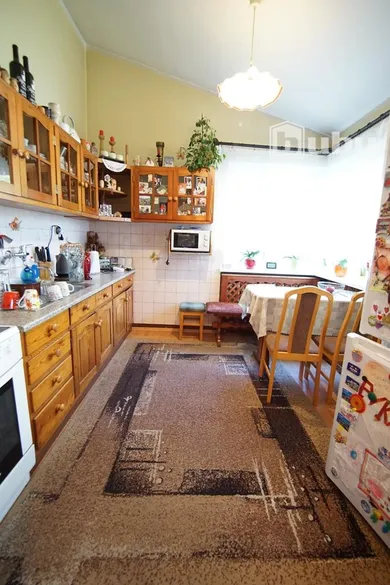 Na predaj 6-izbový dom, 255 m², Belá-Dulice, Belá Dulice