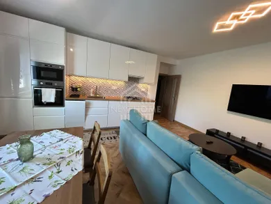 Na prenájom 3-izbový byt, 72 m², Bratislava-Ružinov, Miletičova