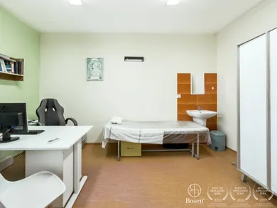 Na prenájom komerčné, 40 m², Fiľakovo, Podhradská