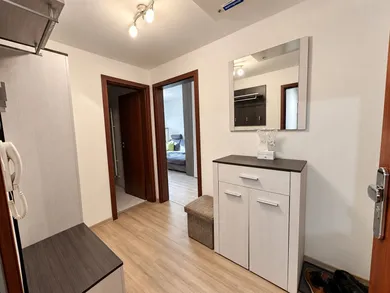 Na prenájom 1-izbový byt, 42 m², Trnava, Nevädzová