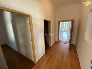 Na prenájom komerčné, 50 m², Rimavská Sobota, Hlavné námestie