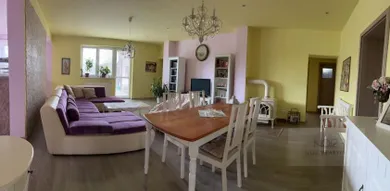 Na predaj 4-izbový dom, 343 m², Malacky