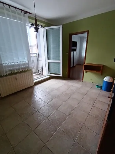 Na predaj 3-izbový byt, 80 m², Rimavská Sobota, Malohontská