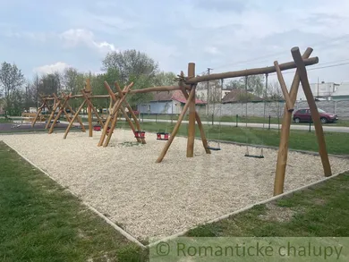 Na predaj pozemok, 120 m², Tvrdošovce