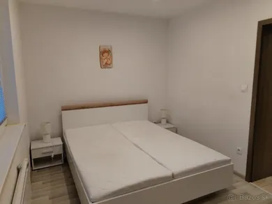 Na prenájom 2-izbový byt, 60 m², Rajec, Javorová