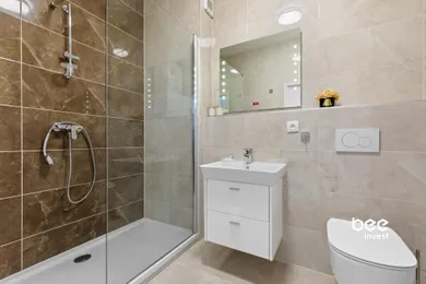 Na prenájom 2-izbový byt, 49 m², Bratislava-Vrakuňa, Železničná