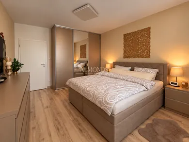 Na predaj 3-izbový byt, 83 m², Bratislava-Podunajské Biskupice