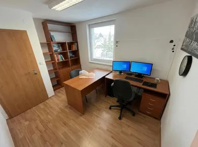 Na prenájom komerčné, 59 m², Svätý Jur, Pannónska