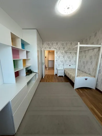 Na prenájom 3-izbový byt, 110 m², Bratislava-Dúbravka, Saratovská
