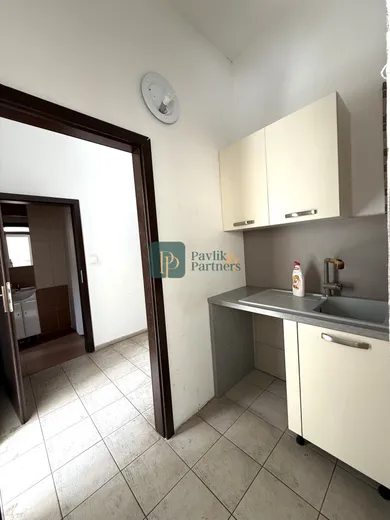 Na prenájom komerčné, 52 m², Nitra, Farská