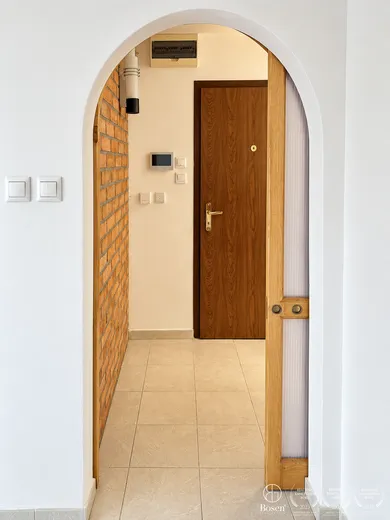 Na predaj 3-izbový byt, 68 m², Šaľa, Mostová