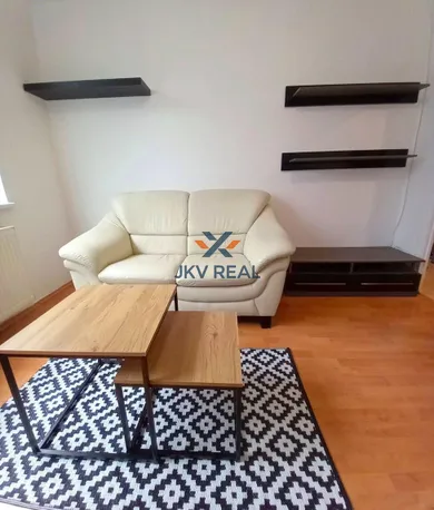 Квартири в оренду, 2-кімнатні, Čadca · €490