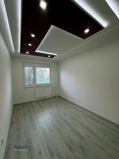 Na prenájom 3-izbový byt, 76 m², Dunajská Streda